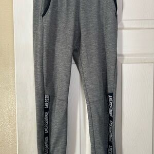 Abercrombie & Fitch Gray Sweatpants Relaxed Fit